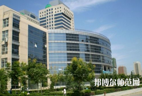 西安2020年 男生上幼師學校學什么專業好